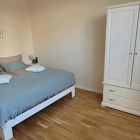 Haustierfreundliche Linus *